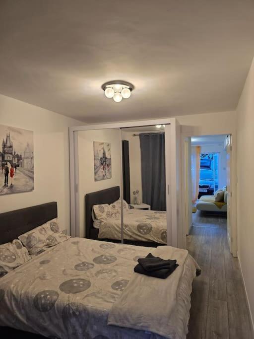 Cozy Flat 1 Bedroom Hucclecote Ngoại thất bức ảnh